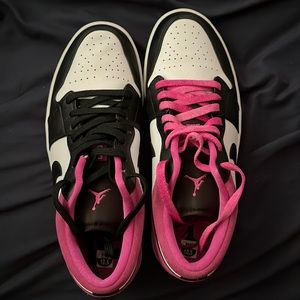 10.5 Jordan 1 lows, Black, White and Black